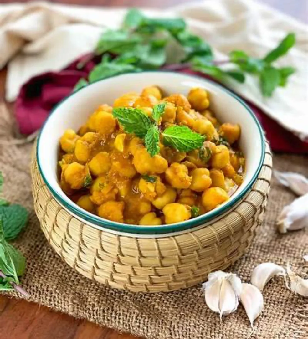 Chickpea Curry Bowl